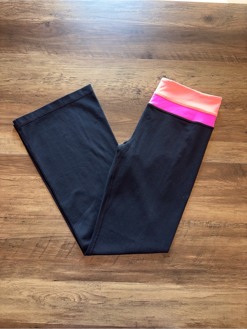 Vintage Lululemon Groove Pant Size 8 | Black / Heathered Pop Orange / Pow Pink